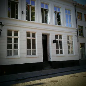 Les Invites Bruges